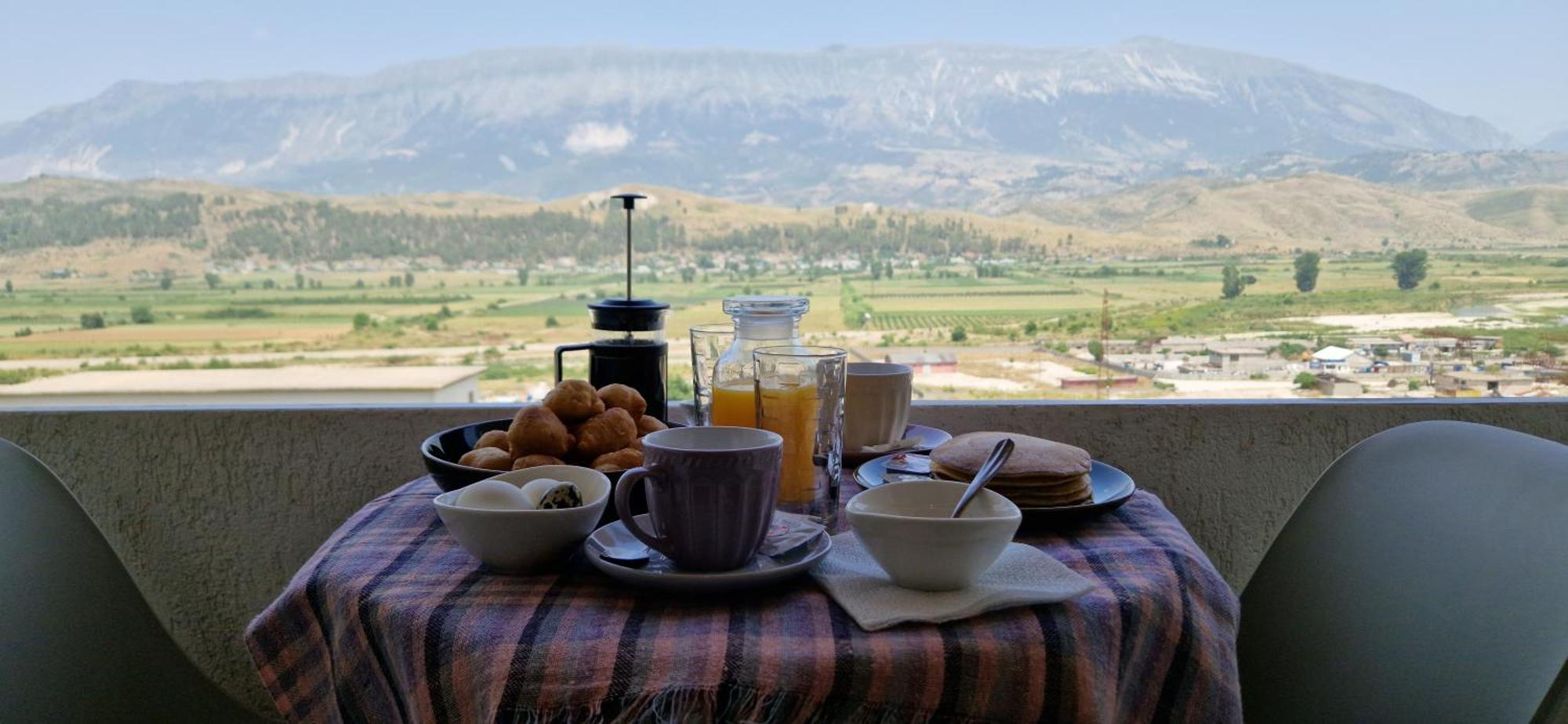 Shena Guest House Gjirokastër Екстериор снимка